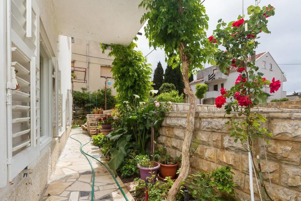 Apartments Dora Σπλιτ Εξωτερικό φωτογραφία
