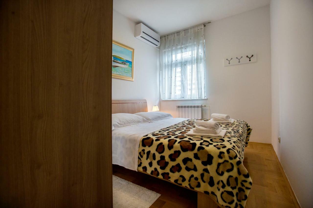 Apartments Dora Σπλιτ Εξωτερικό φωτογραφία