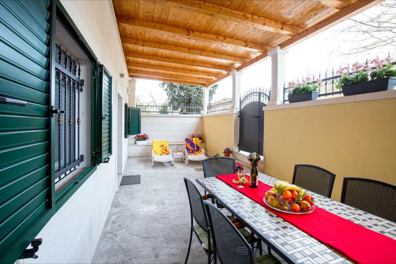 Apartments Dora Σπλιτ Εξωτερικό φωτογραφία