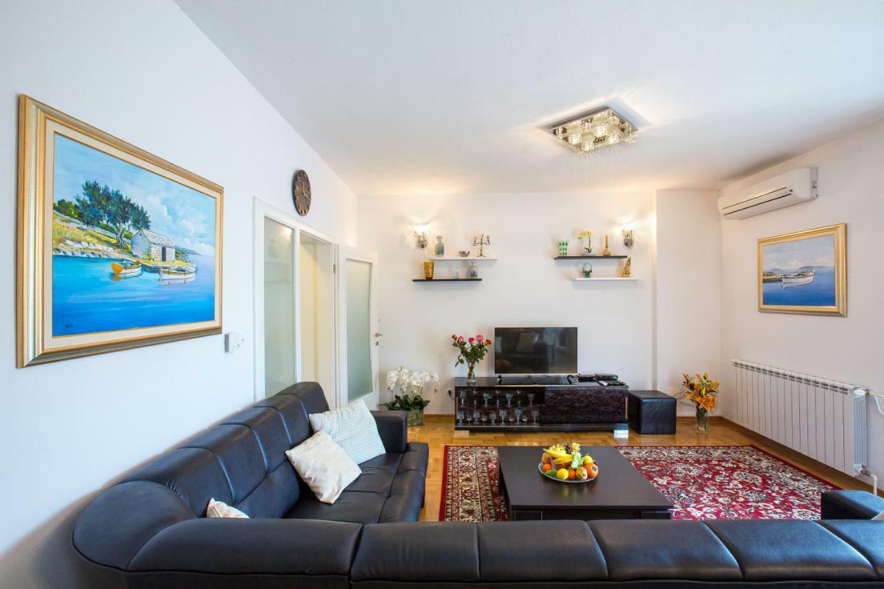 Apartments Dora Σπλιτ Εξωτερικό φωτογραφία
