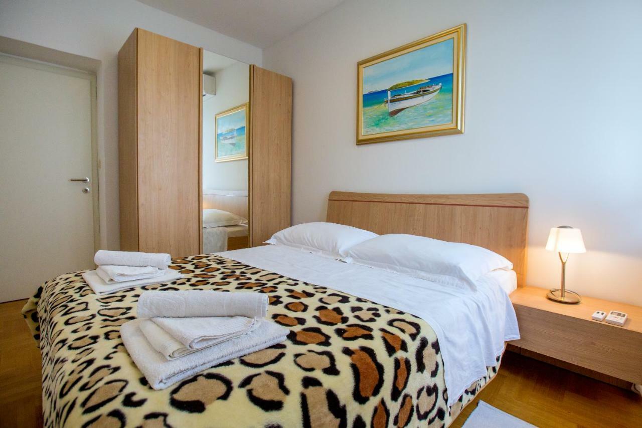 Apartments Dora Σπλιτ Εξωτερικό φωτογραφία